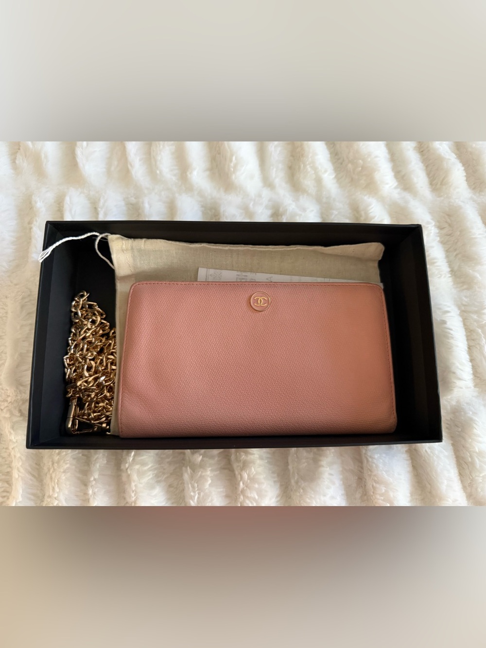CHANEL Pink Leather Wallet with Gold Chain Authenticated